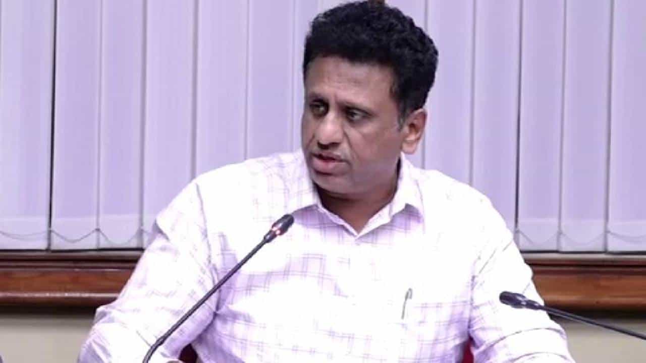 ಅತಿಥಿ ಉಪನ್ಯಾಸಕರ ವೇತನ ಹೆಚ್ಚಳ, ಆರೋಗ್ಯ ವಿಮೆ ಘೋಷಿಸಿದ ರಾಜ್ಯ ಸರ್ಕಾರ ಅತಿಥಿ ಉಪನ್ಯಾಸಕರ ವೇತನ ಹೆಚ್ಚಳ, ಆರೋಗ್ಯ ವಿಮೆ ಘೋಷಿಸಿದ ರಾಜ್ಯ ಸರ್ಕಾರ