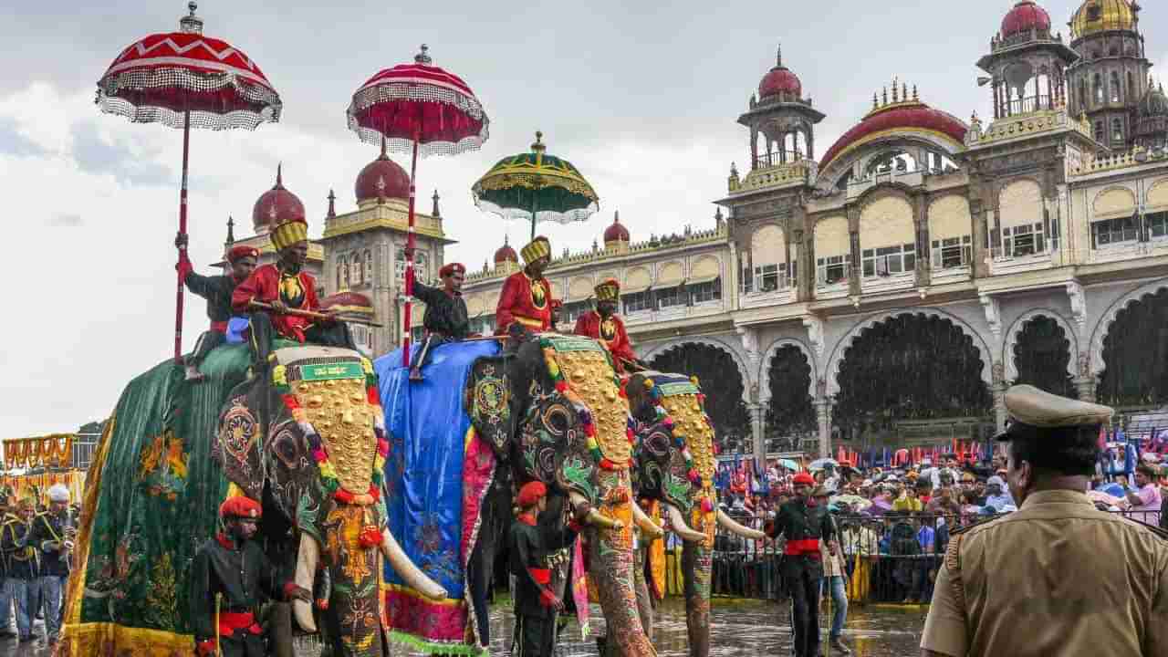 ಮೈಸೂರು ದಸರಾ ವೆಚ್ಚ ಪಟ್ಟಿ ಬಿಡುಗಡೆ: ಸರಳ ಎನ್ನುತ್ತಲೇ ಕಳೆದ ಬಾರಿಗಿಂತ ಹೆಚ್ಚು ಖರ್ಚು