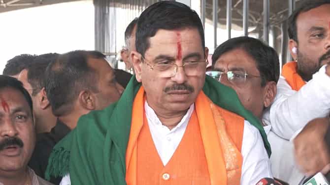 ರಾಮಮಂದಿರ ಉದ್ಘಾಟನೆ CM ಆಹ್ವಾನಿಸದ ವಿಚಾರಕ್ಕೆ ಜೋಶಿ ಕೊಟ್ಟ ಸ್ಪಷ್ಟನೆ ಇದು