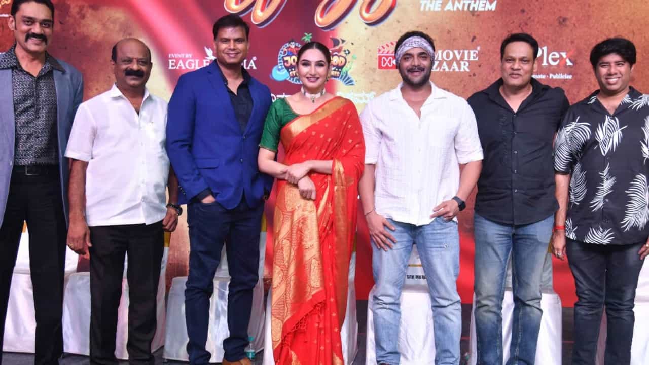 ರಾಗಿಣಿ ‘ರಾಜ್ಯೋತ್ಸವ’ಕ್ಕೆ ಶುಭ ಹಾರೈಸಿದ ಶ್ರೀಮುರಳಿ ರಾಗಿಣಿ ‘ರಾಜ್ಯೋತ್ಸವ’ಕ್ಕೆ ಶುಭ ಹಾರೈಸಿದ ಶ್ರೀಮುರಳಿ