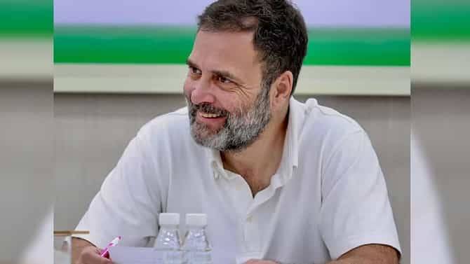 ದೆಹಲಿಗೆ ಬರುತ್ತಿದ್ದ ರಾಹುಲ್ ಇದ್ದ ವಿಮಾನ ಜೈಪುರಕ್ಕೆ ಡೈವರ್ಟ್​