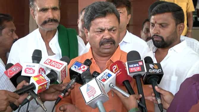 ನಿಮ್ಮನೆಗಳಿಗೆ ಟಿಪ್ಪು ನಿಲಯವೆಂದಿಟ್ಟುಕೊಳ್ಳಿ: ಎಂಪಿ ರೇಣುಕಾಚಾರ್ಯ ಕಿಡಿ