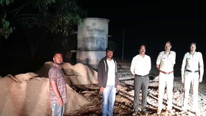 ಗದಗ: ಟಿವಿ9 ವರದಿ ಬಳಿಕ ಎಚ್ಚೆತ್ತ ಅಧಿಕಾರಿಗಳು, ದಾಳಿ ಮಾಡಿ ಮರಳು ಸೀಜ್