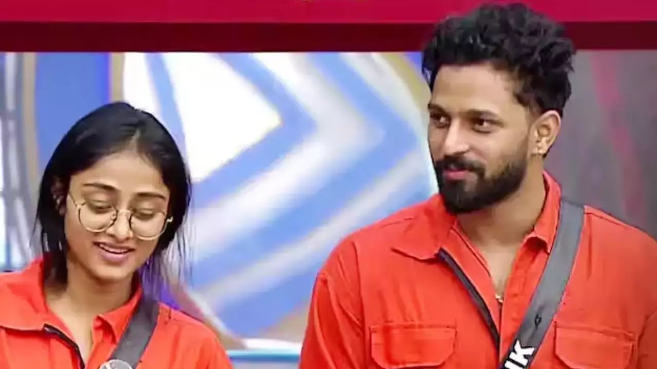 ‘ಮೂರೇ ದಿನದಲ್ಲಿ ಹಳೆಯ ಪಿಕ್ಚರ್ ಬರುತ್ತೆ’; ಕಾರ್ತಿಕ್-ಸಂಗೀತಾ ಜಗಳದ ಬಗ್ಗೆ ವರ್ತೂರು ಸಂತೋಷ್ ಮಾತು ‘ಮೂರೇ ದಿನದಲ್ಲಿ ಹಳೆಯ ಪಿಕ್ಚರ್ ಬರುತ್ತೆ’; ಕಾರ್ತಿಕ್-ಸಂಗೀತಾ ಜಗಳದ ಬಗ್ಗೆ ವರ್ತೂರು ಸಂತೋಷ್ ಮಾತು