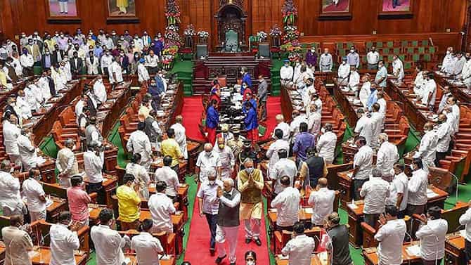BJP ಮುಖಂಡ ಮೇಲಿನ ಹಲ್ಲೆ ಕೇಸ್​;ಸರ್ಕಾರದ ಉತ್ತರಕ್ಕೆ ಸದನದಲ್ಲಿ BJP ಧರಣಿ