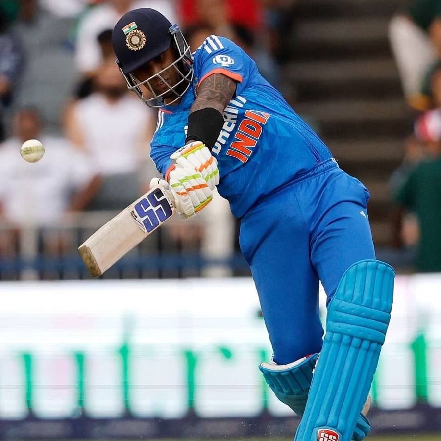 ಈ ಪಂದ್ಯದಲ್ಲಿ ಭಾರತ ಸೂರ್ಯಕುಮಾರ್ ಯಾದವ್ (100) ಅವರ ಅಮೋಘ ಶತಕ ಹಾಗೂ ಯಶಸ್ವಿ ಜೈಸ್ವಾಲ್ 60 ರನ್ಗಳ ನೆರವಿನಿಂದ 20 ಓವರ್ಗಳಲ್ಲಿ 201 ರನ್ ಗಳಿಸಿತು. ಟಾರ್ಗೆಟ್ ಬೆನ್ನಟ್ಟಿದ ದಕ್ಷಿಣ ಆಫ್ರಿಕಾ ಕುಲ್ದೀಪ್ ಯಾದವ್ (5 ವಿಕೆಟ್) ಸ್ಪಿನ್ ದಾಳಿಗೆ ನಲುಗಿ ಕೇವಲ 95 ರನ್ಗಳಿಗೆ ಆಲೌಟ್ ಆಯಿತು.