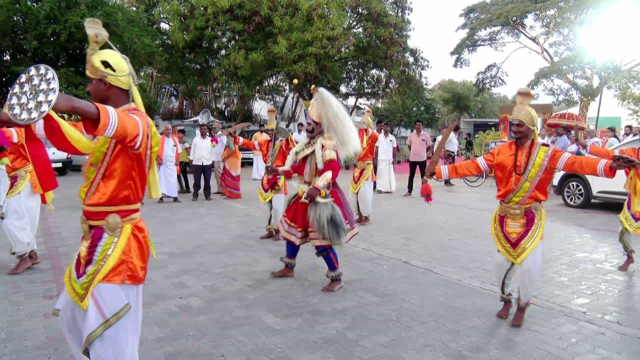 ಮಲೆನಾಡಿನಲ್ಲಿ ಸ್ವದೇಶಿ ಮೇಳದ ಕಲರವ; ಸ್ವದೇಶಿ ವಸ್ತುಗಳ ಬಳಕೆ ಮತ್ತು ಗ್ರಾಮೀಣ ಬದುಕಿನ ಸೊಗಡಿನ ಪ್ರದರ್ಶನ ಮಲೆನಾಡಿನಲ್ಲಿ ಸ್ವದೇಶಿ ಮೇಳದ ಕಲರವ; ಸ್ವದೇಶಿ ವಸ್ತುಗಳ ಬಳಕೆ ಮತ್ತು ಗ್ರಾಮೀಣ ಬದುಕಿನ ಸೊಗಡಿನ ಪ್ರದರ್ಶನ