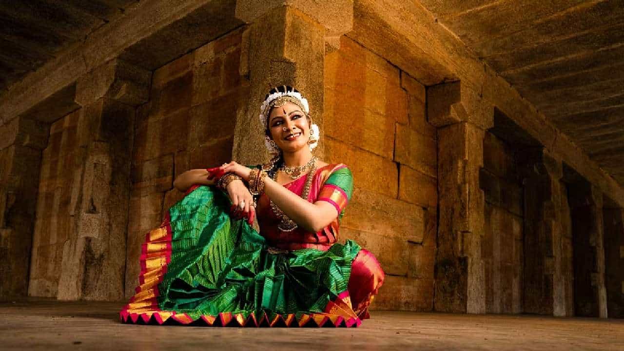 42 ವರ್ಷಗಳ ಬಳಿಕ ಬೆಂಗಳೂರಿನಲ್ಲಿ ದೇವಾಲಯ ನೃತ್ಯ ಪ್ರದರ್ಶನ: ಇಲ್ಲಿದೆ ಸಮಯ, ದಿನಾಂಕ 42 ವರ್ಷಗಳ ಬಳಿಕ ಬೆಂಗಳೂರಿನಲ್ಲಿ ದೇವಾಲಯ ನೃತ್ಯ ಪ್ರದರ್ಶನ: ಇಲ್ಲಿದೆ ಸಮಯ, ದಿನಾಂಕ