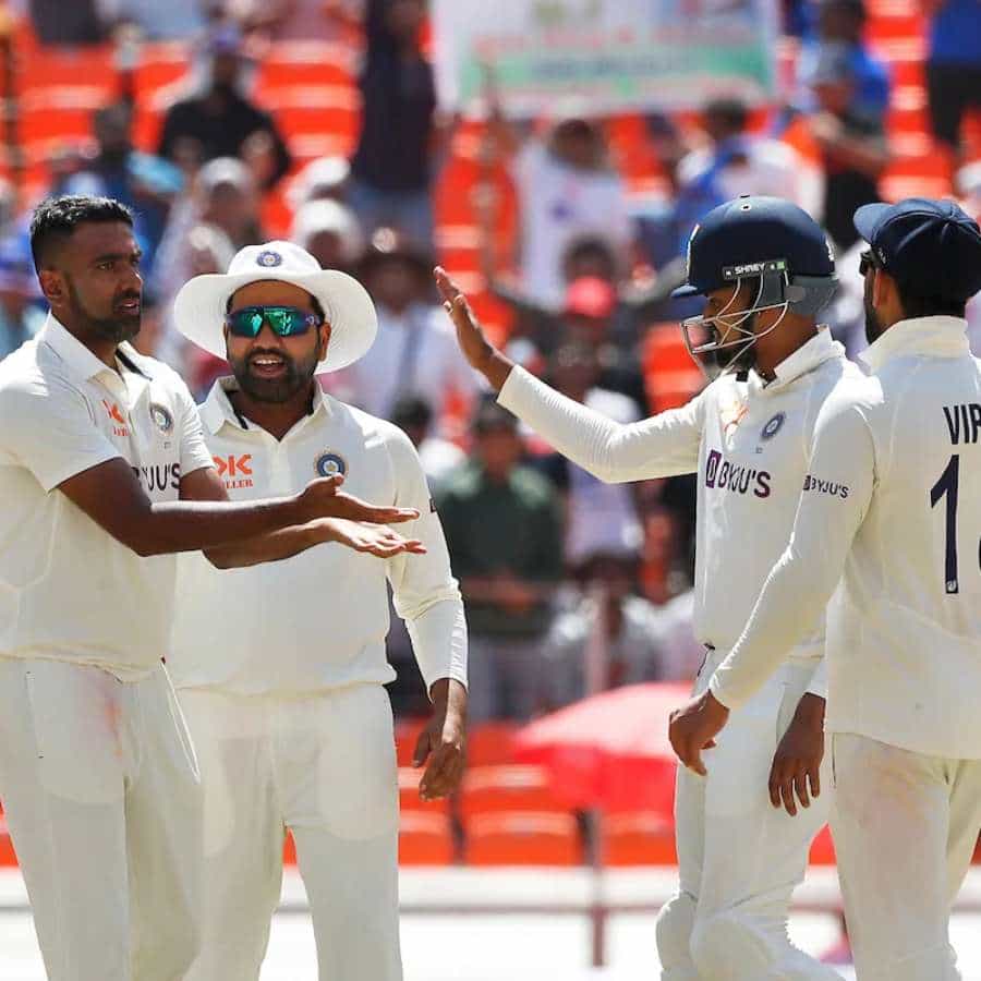 ಡಿಸೆಂಬರ್ 26 ರಂದು ಸೆಂಚುರಿಯನ್ನಲ್ಲಿ ಭಾರತ ಮತ್ತು ದಕ್ಷಿಣ ಆಫ್ರಿಕಾ ನಡುವಿನ ಮೊದಲ ಪಂದ್ಯದೊಂದಿಗೆ ಟೆಸ್ಟ್ ಸರಣಿ ಆರಂಭವಾಗಲಿದೆ. ಇದಕ್ಕಾಗಿ ಟೀಮ್ ಇಂಡಿಯಾ ಭರ್ಜರಿ ತಯಾರಿಯಲ್ಲಿ ತೊಡಗಿದೆ. ಆದರೆ, ಸರಣಿಗೂ ಮುನ್ನ ಭಾರತ ಕ್ರಿಕೆಟ್ ತಂಡ ಬೇರೆ ಬೇರೆ ಕಾರಣಗಳಿಂದ ಸುದ್ದಿಯಲ್ಲಿದೆ.