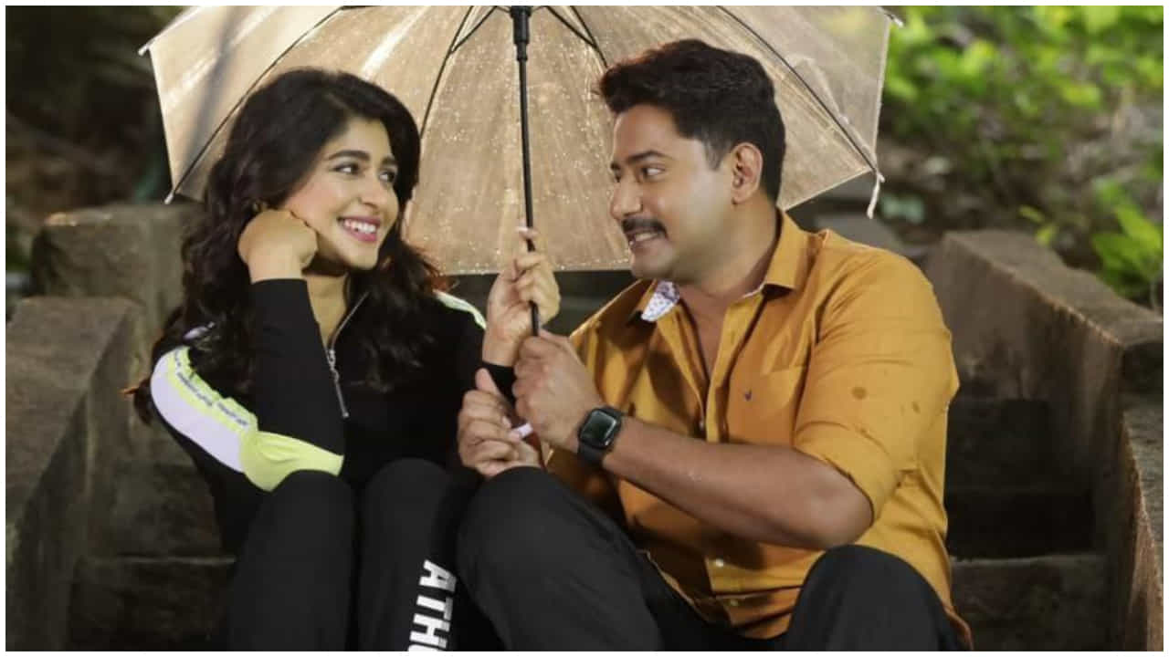 ‘ಮಾಫಿಯಾ’ ಚಿತ್ರದ ಹೊಸ ಹಾಡು ರಿಲೀಸ್; ಪ್ರಜ್ವಲ್ ದೇವರಾಜ್ ಜತೆ ಅದಿತಿ ಪ್ರಭುದೇವ ರೊಮ್ಯಾಂಟಿಕ್ ಗೀತೆ ‘ಮಾಫಿಯಾ’ ಚಿತ್ರದ ಹೊಸ ಹಾಡು ರಿಲೀಸ್; ಪ್ರಜ್ವಲ್ ದೇವರಾಜ್ ಜತೆ ಅದಿತಿ ಪ್ರಭುದೇವ ರೊಮ್ಯಾಂಟಿಕ್ ಗೀತೆ