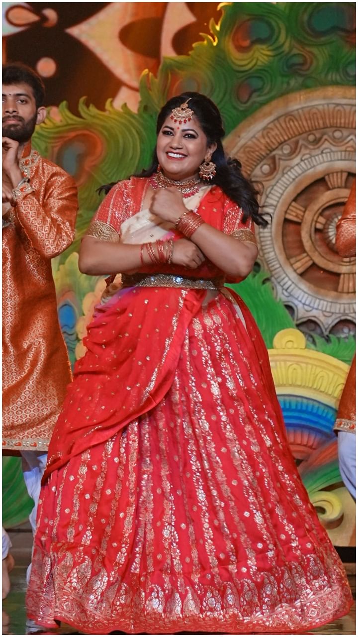 ಬಿಗ್​ ಬಾಸ್​ ಫಿನಾಲೆಯ ರಂಗು ಹೆಚ್ಚಿಸಿದ ಸೆಲೆಬ್ರಿಟಿಗಳ ಡ್ಯಾನ್ಸ್​.