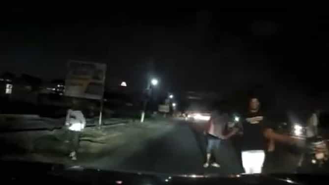 ಕಾರಿನಲ್ಲಿ ಹೋಗುತ್ತಿದ್ದವರ ಬಳಿ ಸುಲಿಗೆ ಮಾಡುತ್ತಿದ್ದವರು ಅರೆಸ್ಟ್​​