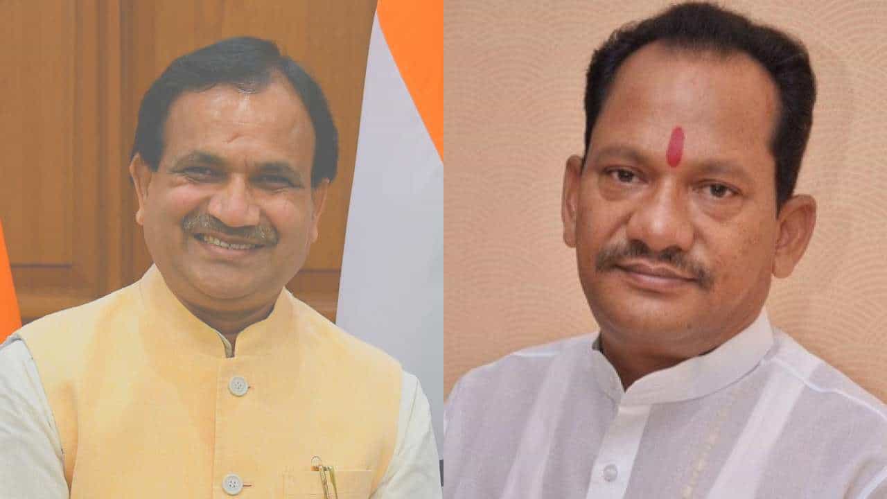 ಭಗವಂತ ಖೂಬಾಗೆ ಟಿಕೆಟ್ ವಿರೋಧಸಿದ ಪ್ರಭುಚೌಹಾಣ್; ಗದ್ದಲದ ನಡುವೆ ಬಿಜೆಪಿ ಸಭೆಯಿಂದ ಹೊರನಡೆದ ಖೂಬಾ ಭಗವಂತ ಖೂಬಾಗೆ ಟಿಕೆಟ್ ವಿರೋಧಸಿದ ಪ್ರಭುಚೌಹಾಣ್; ಗದ್ದಲದ ನಡುವೆ ಬಿಜೆಪಿ ಸಭೆಯಿಂದ ಹೊರನಡೆದ ಖೂಬಾ