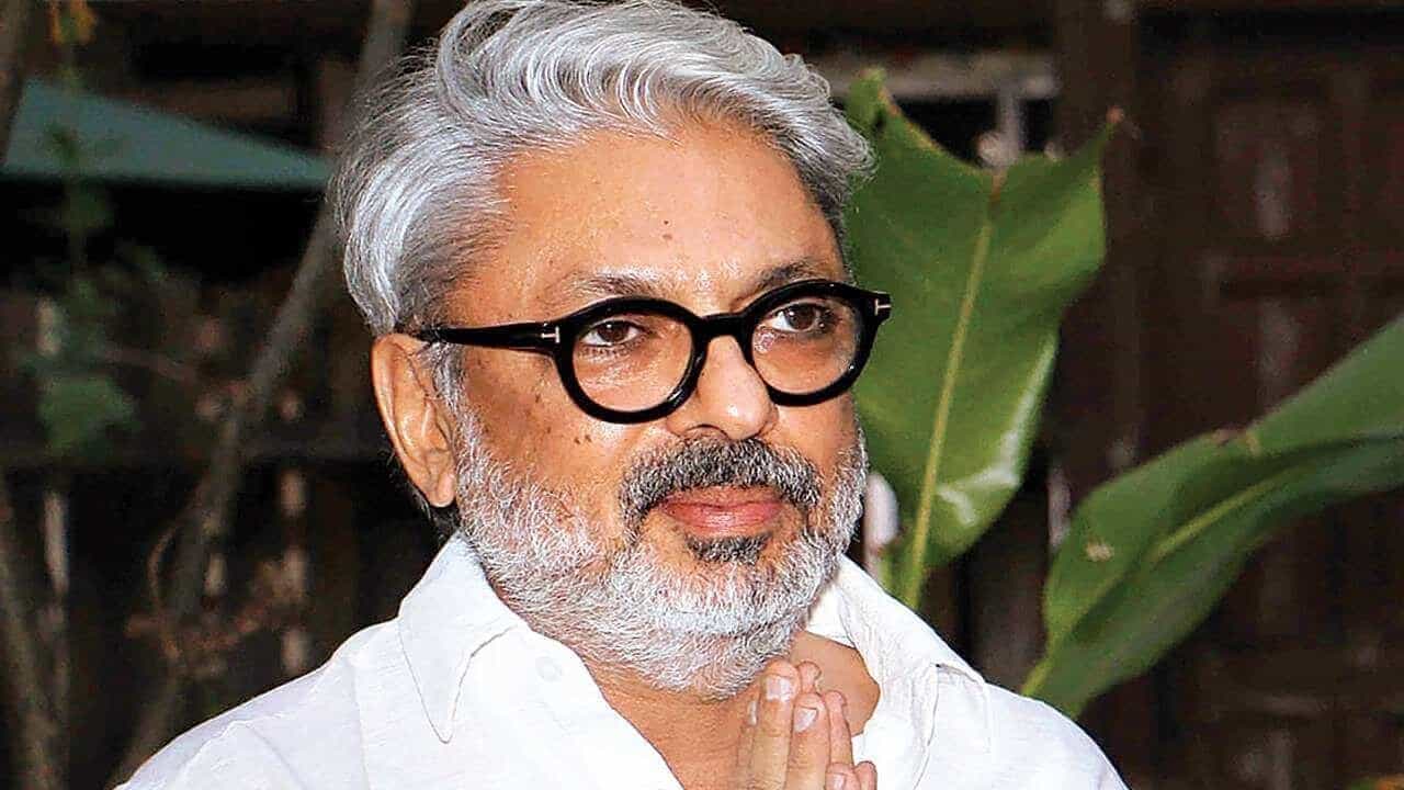 ಸೆಟ್ಟೇರುತ್ತಿಲ್ಲ ಬನ್ಸಾಲಿ ನಿರ್ದೇಶನದ ಈ ಸಿನಿಮಾ; ಇದಕ್ಕೆ ಎದುರಾಗುತ್ತಲೇ ಇದೆ ಅಡೆತಡೆ ಸೆಟ್ಟೇರುತ್ತಿಲ್ಲ ಬನ್ಸಾಲಿ ನಿರ್ದೇಶನದ ಈ ಸಿನಿಮಾ; ಇದಕ್ಕೆ ಎದುರಾಗುತ್ತಲೇ ಇದೆ ಅಡೆತಡೆ