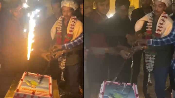 ತಲ್ವಾರ್ನಿಂದ ಬರ್ತಡೇ ಕೇಕ್ ಕತ್ತರಿಸಿದ ಯುವಕ: ಸಾಥ್ ನೀಡಿದ ರೌಡಿ ಶೀಟರ್ ತಲ್ವಾರ್ನಿಂದ ಬರ್ತಡೇ ಕೇಕ್ ಕತ್ತರಿಸಿದ ಯುವಕ: ಸಾಥ್ ನೀಡಿದ ರೌಡಿ ಶೀಟರ್