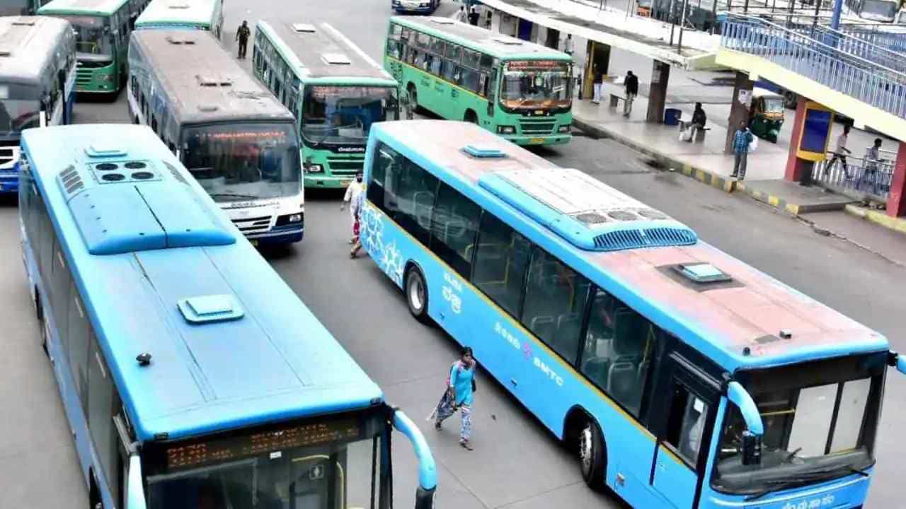 ಬಾಲಕ ಮಿಸ್ಸಿಂಗ್ ಕೇಸ್ ಬೆನ್ನಲ್ಲೇ BMTC ಅಧಿಕಾರಿಗಳು ಅಲರ್ಟ್; ಅಪ್ರಾಪ್ತರ ಮೇಲೆ ನಿಗಾ ಬಾಲಕ ಮಿಸ್ಸಿಂಗ್ ಕೇಸ್ ಬೆನ್ನಲ್ಲೇ BMTC ಅಧಿಕಾರಿಗಳು ಅಲರ್ಟ್; ಅಪ್ರಾಪ್ತರ ಮೇಲೆ ನಿಗಾ