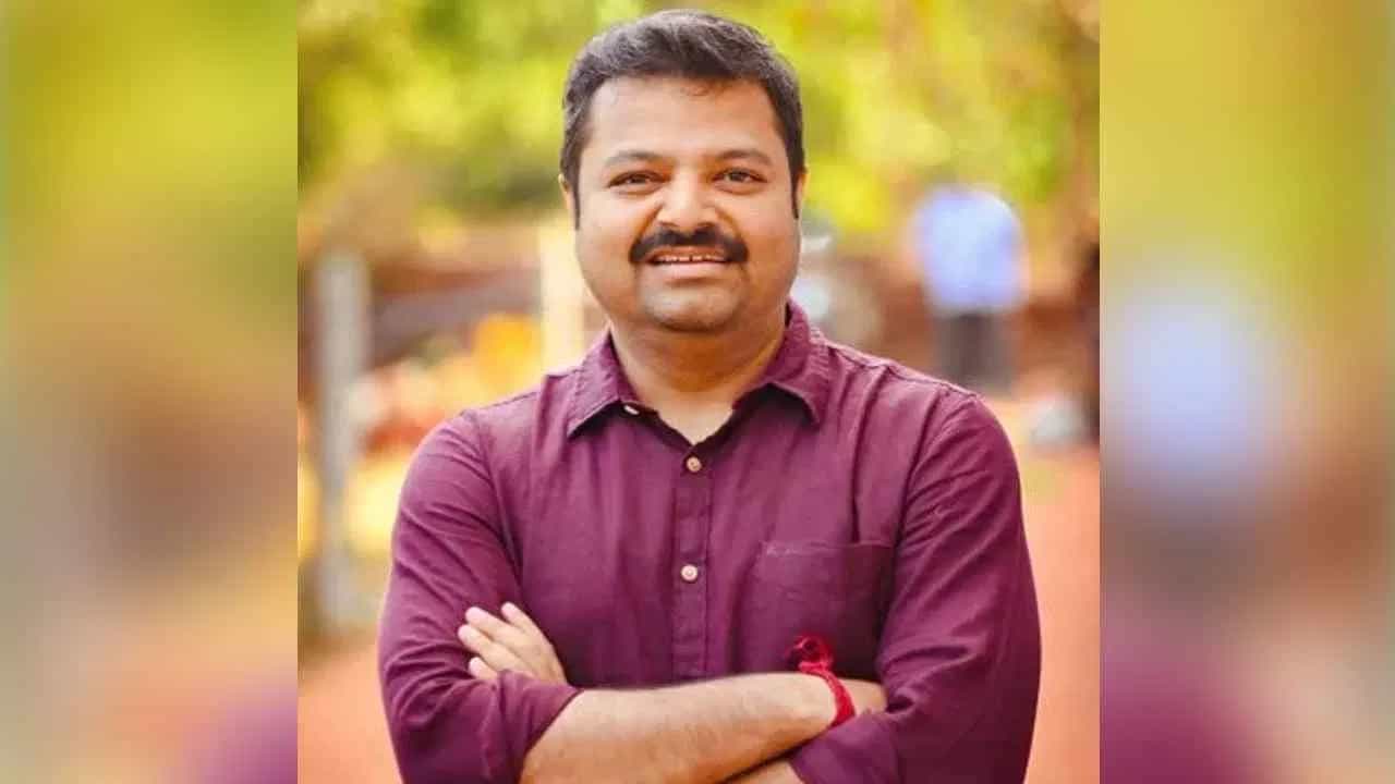ಮಲ್ಲಿಕಾರ್ಜುನ ಖರ್ಗೆ ವಿರುದ್ಧ ಅವಮಾನಕರ ಹೇಳಿಕೆ ಆರೋಪ: ಚಕ್ರವರ್ತಿ ಸೂಲಿಬೆಲೆಗೆ ಬಿಗ್ ರಿಲೀಫ್ ಮಲ್ಲಿಕಾರ್ಜುನ ಖರ್ಗೆ ವಿರುದ್ಧ ಅವಮಾನಕರ ಹೇಳಿಕೆ ಆರೋಪ: ಚಕ್ರವರ್ತಿ ಸೂಲಿಬೆಲೆಗೆ ಬಿಗ್ ರಿಲೀಫ್