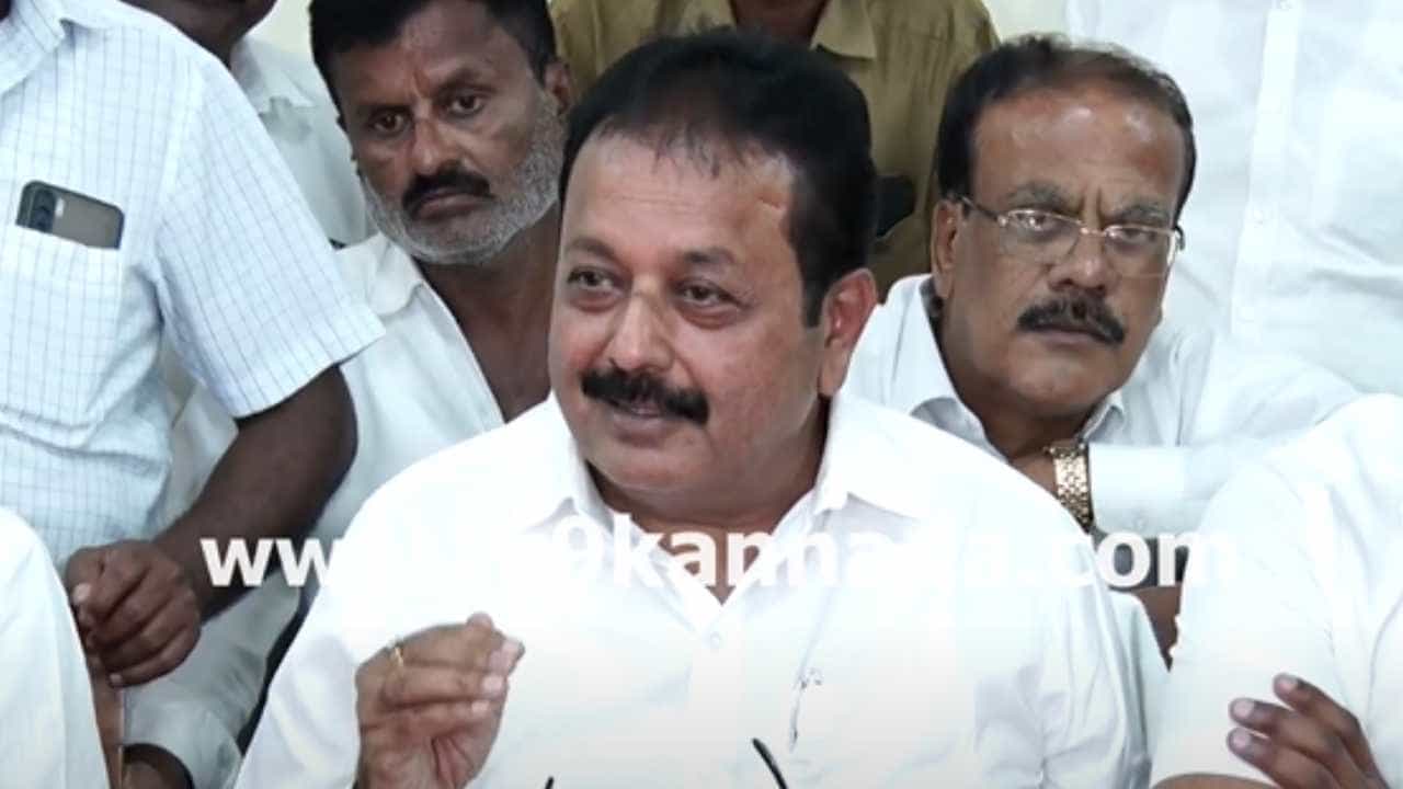 ರಾಮಮಂದಿರ ಉದ್ಘಾಟನೆಗೆ ಸಿದ್ದರಾಮಯ್ಯರನ್ನೇ ಕರೆದಿಲ್ಲ: ಇದು ಕನ್ನಡಿಗರಿಗೆ ಮಾಡಿದ ಅಪಮಾನ ಅಲ್ವಾ ಎಂದ ಸಚಿವ ಚಲುವರಾಯಸ್ವಾಮಿ ರಾಮಮಂದಿರ ಉದ್ಘಾಟನೆಗೆ ಸಿದ್ದರಾಮಯ್ಯರನ್ನೇ ಕರೆದಿಲ್ಲ: ಇದು ಕನ್ನಡಿಗರಿಗೆ ಮಾಡಿದ ಅಪಮಾನ ಅಲ್ವಾ ಎಂದ ಸಚಿವ ಚಲುವರಾಯಸ್ವಾಮಿ