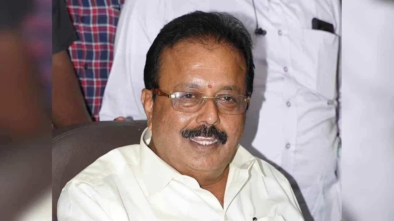ಕಾಂಗ್ರೆಸ್ನಲ್ಲೇ ಅಭ್ಯರ್ಥಿ ಇದ್ದಾರೆ, ಸುಮಲತಾ ಜತೆ ಮಾತುಕತೆ ಬಗ್ಗೆ ಗೊತ್ತಿಲ್ಲ: ಚಲುವರಾಯಸ್ವಾಮಿ ಕಾಂಗ್ರೆಸ್ನಲ್ಲೇ ಅಭ್ಯರ್ಥಿ ಇದ್ದಾರೆ, ಸುಮಲತಾ ಜತೆ ಮಾತುಕತೆ ಬಗ್ಗೆ ಗೊತ್ತಿಲ್ಲ: ಚಲುವರಾಯಸ್ವಾಮಿ