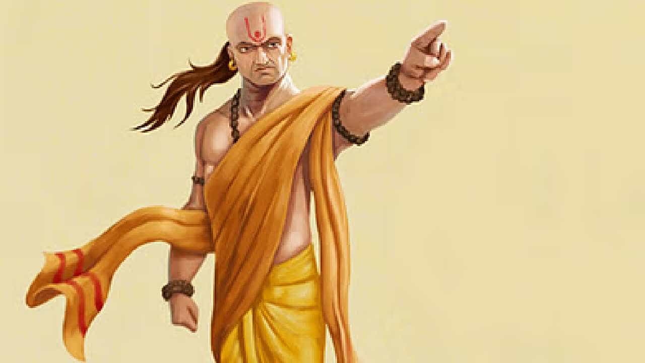 Chanakya Niti: ಜೀವನದಲ್ಲಿ ಎಂದಿಗೂ ವಿಫಲವಾಗದಿರಲು 4 ಸರಳ ಅಭ್ಯಾಸಗಳು Chanakya Niti: ಜೀವನದಲ್ಲಿ ಎಂದಿಗೂ ವಿಫಲವಾಗದಿರಲು 4 ಸರಳ ಅಭ್ಯಾಸಗಳು