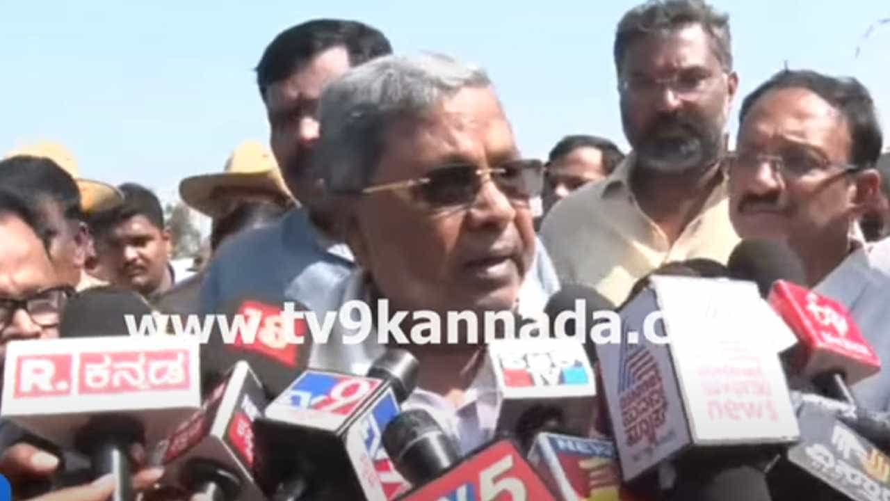 ದೇಶಪ್ರೇಮ, ದೇಶ ಭಕ್ತಿ ಬರೀ ಭಾಷಣಕ್ಕೆ ಸೀಮಿತವಾಗಿದೆ, ಅಧಿಕಾರದಲ್ಲಿರುವವರು ಸ್ವಾತಂತ್ರ್ಯಕ್ಕೆ ಹೋರಾಡಿದ್ರಾ? ಬಿಜೆಪಿಗೆ ಸಿಎಂ ಟಾಗ್ ದೇಶಪ್ರೇಮ, ದೇಶ ಭಕ್ತಿ ಬರೀ ಭಾಷಣಕ್ಕೆ ಸೀಮಿತವಾಗಿದೆ, ಅಧಿಕಾರದಲ್ಲಿರುವವರು ಸ್ವಾತಂತ್ರ್ಯಕ್ಕೆ ಹೋರಾಡಿದ್ರಾ? ಬಿಜೆಪಿಗೆ ಸಿಎಂ ಟಾಗ್
