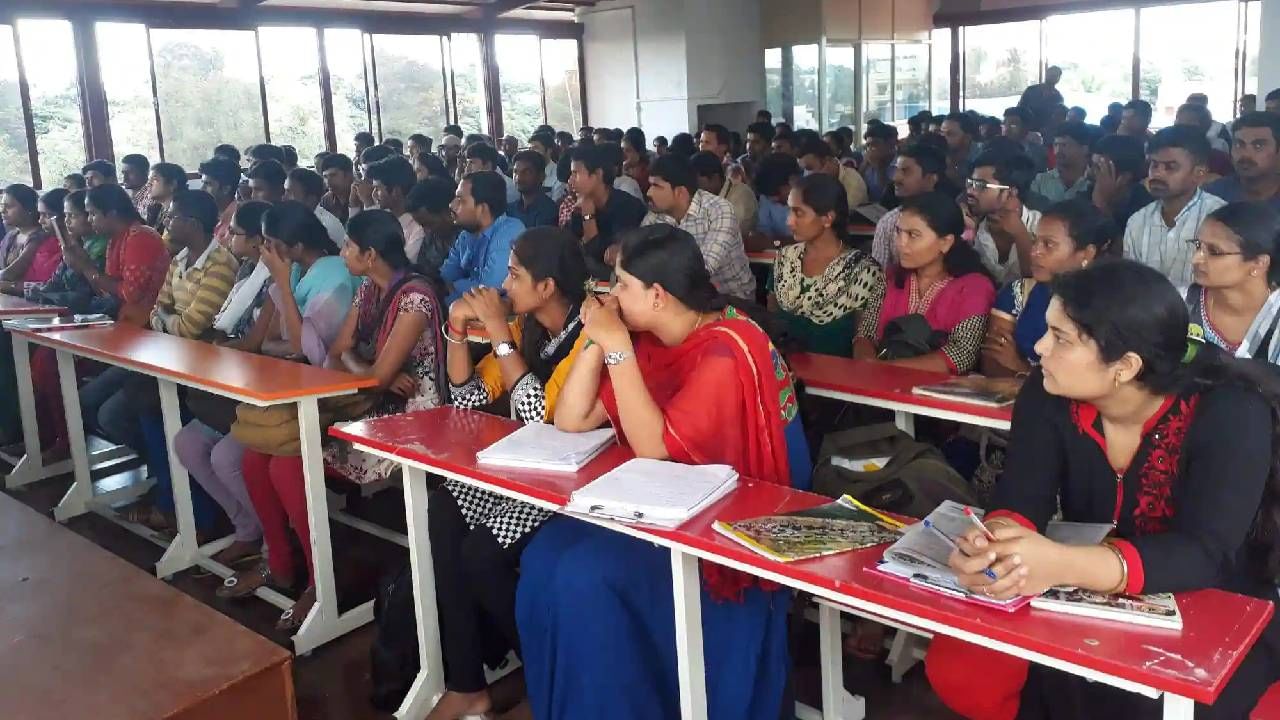 IAS, KAS ಸೇರಿದಂತೆ ಕೋಚಿಂಗ್ ಸೆಂಟರ್ಗಳಿಗೆ ಶಿಕ್ಷಣ ಇಲಾಖೆಯಡಿ ನೋಂದಣಿ ಕಡ್ಡಾಯಗೊಳಿಸಿದ ರಾಜ್ಯ ಸರ್ಕಾರ IAS, KAS ಸೇರಿದಂತೆ ಕೋಚಿಂಗ್ ಸೆಂಟರ್ಗಳಿಗೆ ಶಿಕ್ಷಣ ಇಲಾಖೆಯಡಿ ನೋಂದಣಿ ಕಡ್ಡಾಯಗೊಳಿಸಿದ ರಾಜ್ಯ ಸರ್ಕಾರ