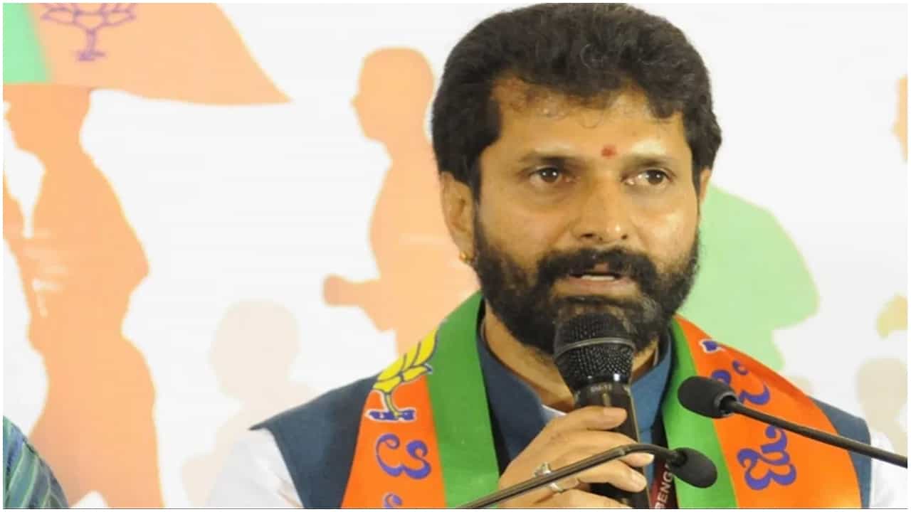 ಇಲ್ಲಿನ ಮುಸ್ಲಿಮರು ಘಜನಿ, ಘೋರಿ, ಬಾಬರ್ ಮಾನಸಿಕತೆಯಿಂದ ಹೊರ ಬರಬೇಕು: ಸಿಟಿ ರವಿ ಇಲ್ಲಿನ ಮುಸ್ಲಿಮರು ಘಜನಿ, ಘೋರಿ, ಬಾಬರ್ ಮಾನಸಿಕತೆಯಿಂದ ಹೊರ ಬರಬೇಕು: ಸಿಟಿ ರವಿ