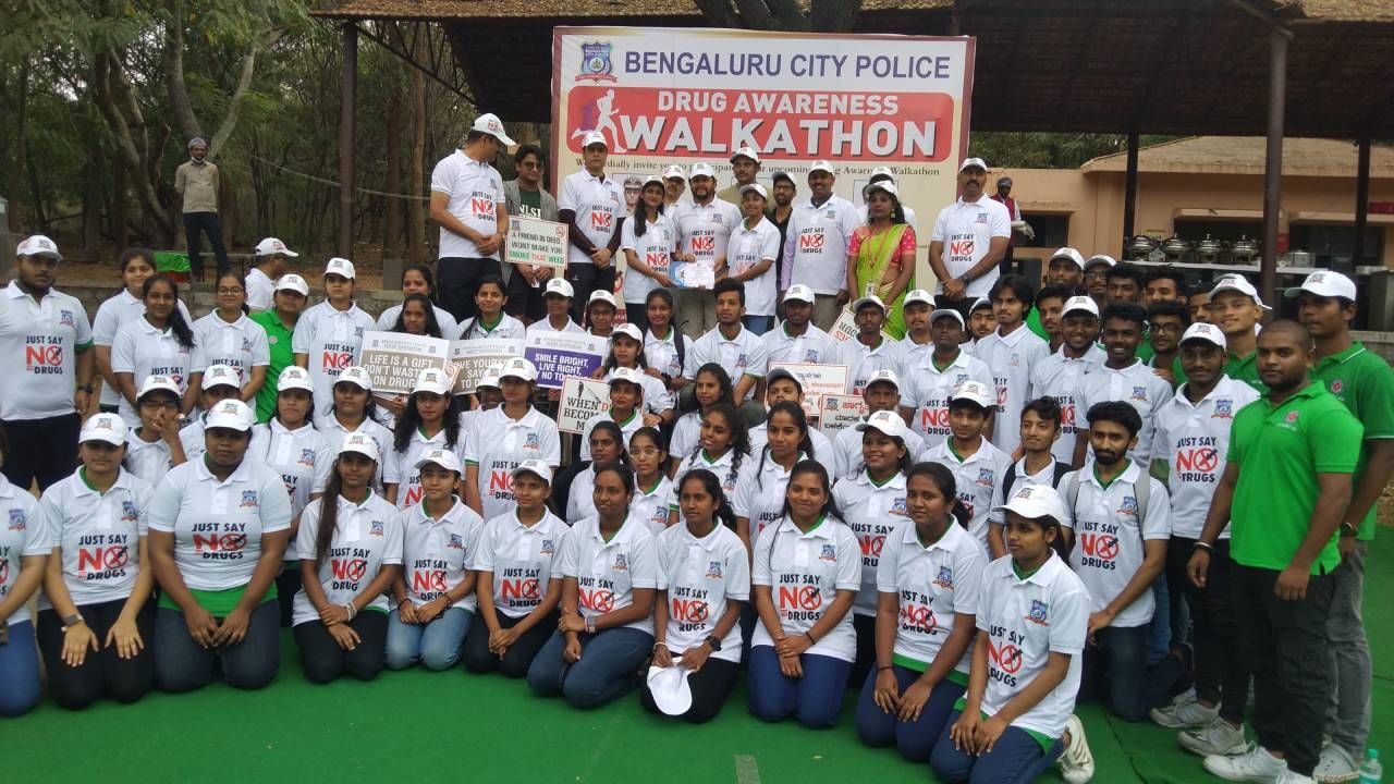 Drug awareness program by bengaluru police actor ganesh joints hand