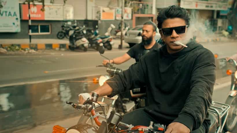 ತಂದೆ, ತಾಯಿ ಸಮಾಧಿ ಬಳಿ ವಿಜಯ್ ಬರ್ತ್ಡೇ ಆಚರಣೆ; ‘ಭೀಮ’ ಟೀಸರ್ ರಿಲೀಸ್