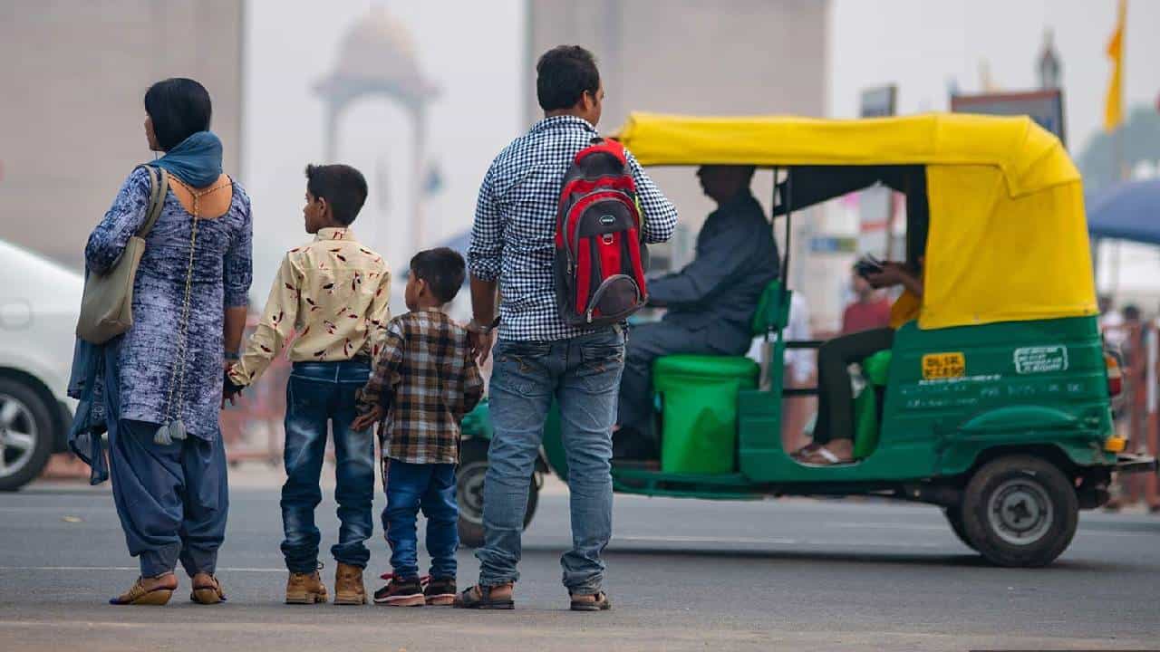 Budget Expectations: ಸಂಬಳ ಪಡೆಯುವ ಮಧ್ಯಮವರ್ಗದವರಿಗೆ ಈ ಬಾರಿಯ ಬಜೆಟ್ ನಿರೀಕ್ಷೆಗಳಿವು Budget Expectations: ಸಂಬಳ ಪಡೆಯುವ ಮಧ್ಯಮವರ್ಗದವರಿಗೆ ಈ ಬಾರಿಯ ಬಜೆಟ್ ನಿರೀಕ್ಷೆಗಳಿವು