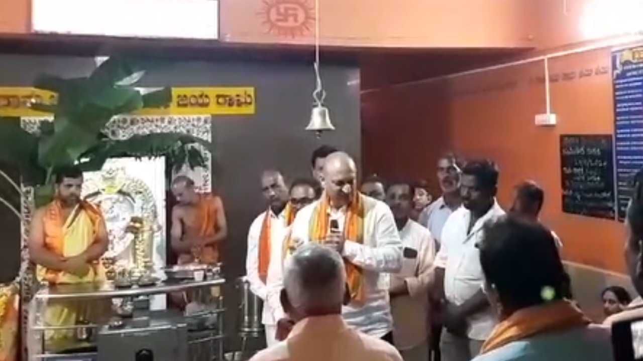 ರಾಮಲಲ್ಲಾ ಪ್ರತಿಷ್ಟಾಪನೆ ದಿನ ಮಸಿದಿ ಕೆಡವುವ ಸಂಕಲ್ಪ: ಸಂಸದ ಅನಂತ ಕುಮಾರ ಹೆಗಡೆ ಹೇಳಿಕೆ ವೈರಲ್ ರಾಮಲಲ್ಲಾ ಪ್ರತಿಷ್ಟಾಪನೆ ದಿನ ಮಸಿದಿ ಕೆಡವುವ ಸಂಕಲ್ಪ: ಸಂಸದ ಅನಂತ ಕುಮಾರ ಹೆಗಡೆ ಹೇಳಿಕೆ ವೈರಲ್
