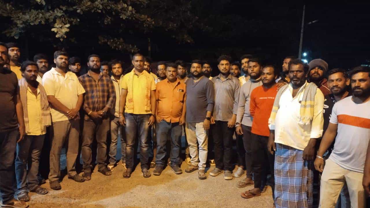 ಹಿಂದೂ ಬಾಲಕಿ ಜೊತೆ ಅನ್ಯ ಧರ್ಮಿಯ ಯುವಕ ಪರಾರಿ: ಲವ್ ಜಿಹಾದ್ ಆರೋಪ ಹಿಂದೂ ಬಾಲಕಿ ಜೊತೆ ಅನ್ಯ ಧರ್ಮಿಯ ಯುವಕ ಪರಾರಿ: ಲವ್ ಜಿಹಾದ್ ಆರೋಪ