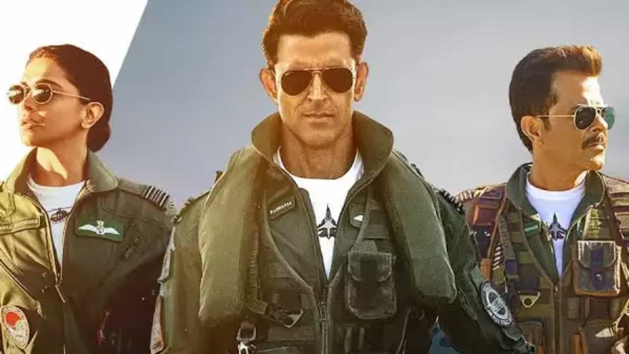 ಹೃತಿಕ್-ದೀಪಿಕಾ ನಟನೆಯ ‘ಫೈಟರ್’ ಹೇಗಿದೆ? ನೆಟ್ಟಿಗರು ಹೇಳಿದ್ದು ಹೀಗೆ... ಹೃತಿಕ್-ದೀಪಿಕಾ ನಟನೆಯ ‘ಫೈಟರ್’ ಹೇಗಿದೆ? ನೆಟ್ಟಿಗರು ಹೇಳಿದ್ದು ಹೀಗೆ...