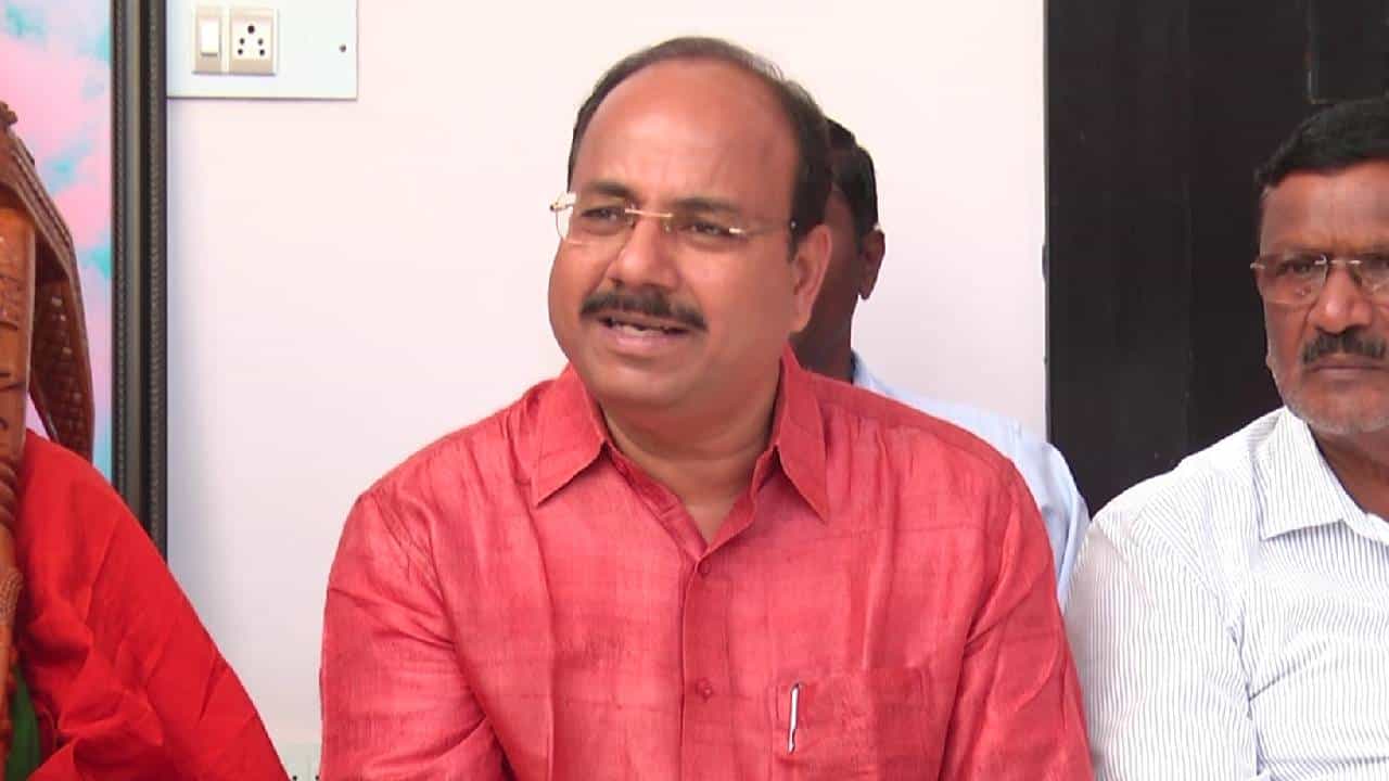 ನೀವು ಜೈ ಶ್ರೀರಾಮ ಅಂದ್ರೆ ಸಾಲದು, ನಾವು ಜೈ ಶ್ರೀರಾಮ ಅನ್ನಬೇಕಾದ್ರೆ ಅಯೋಧ್ಯಗೆ ಕರೆದುಕೊಂಡು ಹೋಗಿ -ಹೆಚ್ಎಸ್ ಶಿವಶಂಕರ ಆಗ್ರಹ ನೀವು ಜೈ ಶ್ರೀರಾಮ ಅಂದ್ರೆ ಸಾಲದು, ನಾವು ಜೈ ಶ್ರೀರಾಮ ಅನ್ನಬೇಕಾದ್ರೆ ಅಯೋಧ್ಯಗೆ ಕರೆದುಕೊಂಡು ಹೋಗಿ -ಹೆಚ್ಎಸ್ ಶಿವಶಂಕರ ಆಗ್ರಹ