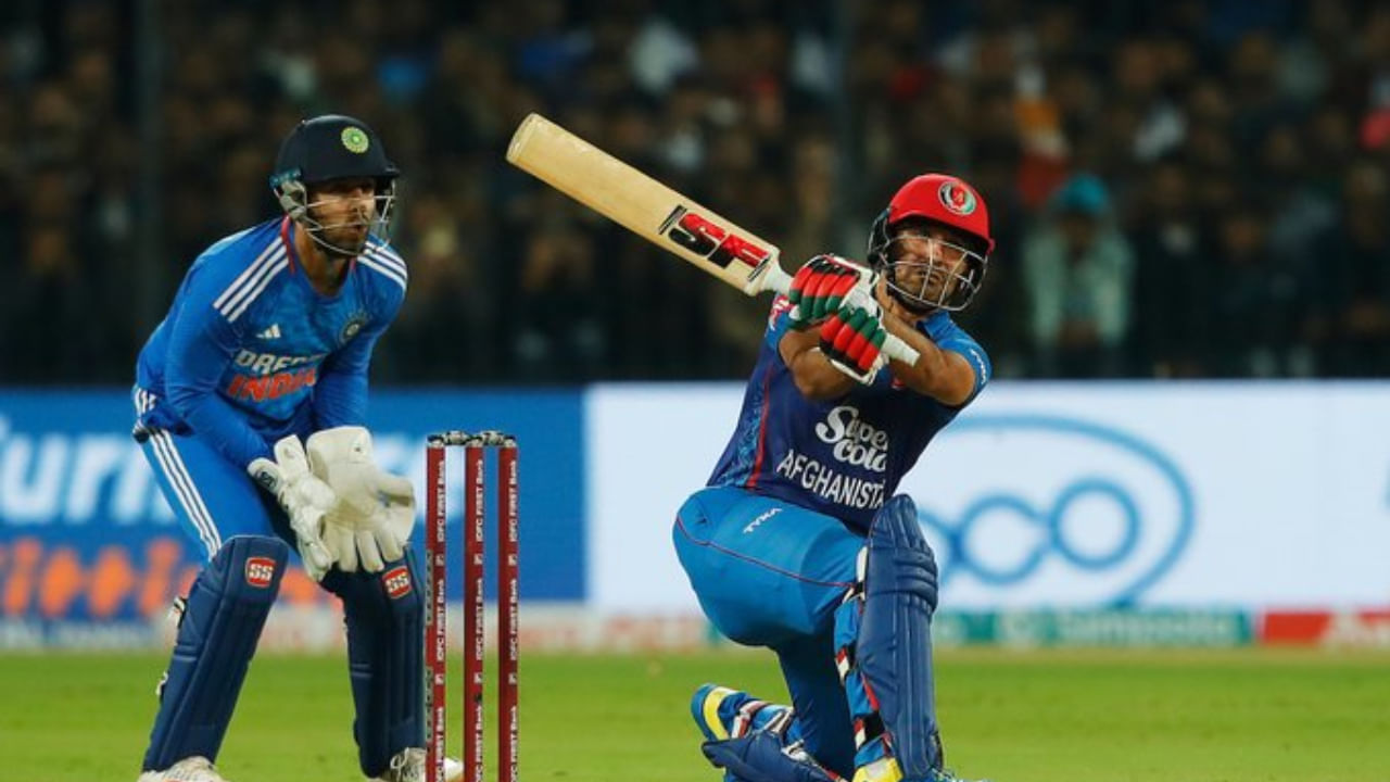ಅದರಂತೆ ಮೊದಲು ಬ್ಯಾಟ್ ಮಾಡಿದ ಅಫ್ಘಾನಿಸ್ತಾನ ತಂಡ ನಿಗದಿತ 20 ಓವರ್‌ಗಳಲ್ಲಿ 172 ರನ್ ಗಳಿಸಿದೆ. ಈ ಮೂಲಕ ಭಾರತಕ್ಕೆ 173 ರನ್​ಗಳ ಟಾರ್ಗೆಟ್ ನೀಡಿದೆ. ಈ 172 ರನ್ ಕಲೆಹಾಕುವ ಮೂಲಕ ಅಫ್ಘಾನಿಸ್ತಾನ ತಂಎ ಮೂರು ದಿನಗಳ ಹಿಂದೆ ನಿರ್ಮಿಸಿದ್ದ ತನ್ನದೇ ಆದ ದಾಖಲೆಯನ್ನು ಮುರಿದಿದೆ.