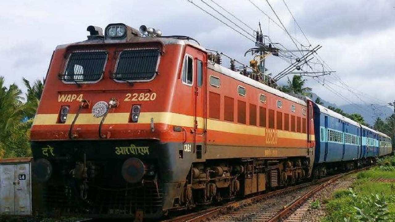 Railway Recruitment 2024: 6,000 ರೈಲು ಚಾಲಕರ ನೇಮಕಾತಿ ಪ್ರಾರಂಭ; ಸಂಪೂರ್ಣ ವಿವರ ಇಲ್ಲಿವೆ Railway Recruitment 2024: 6,000 ರೈಲು ಚಾಲಕರ ನೇಮಕಾತಿ ಪ್ರಾರಂಭ; ಸಂಪೂರ್ಣ ವಿವರ ಇಲ್ಲಿವೆ