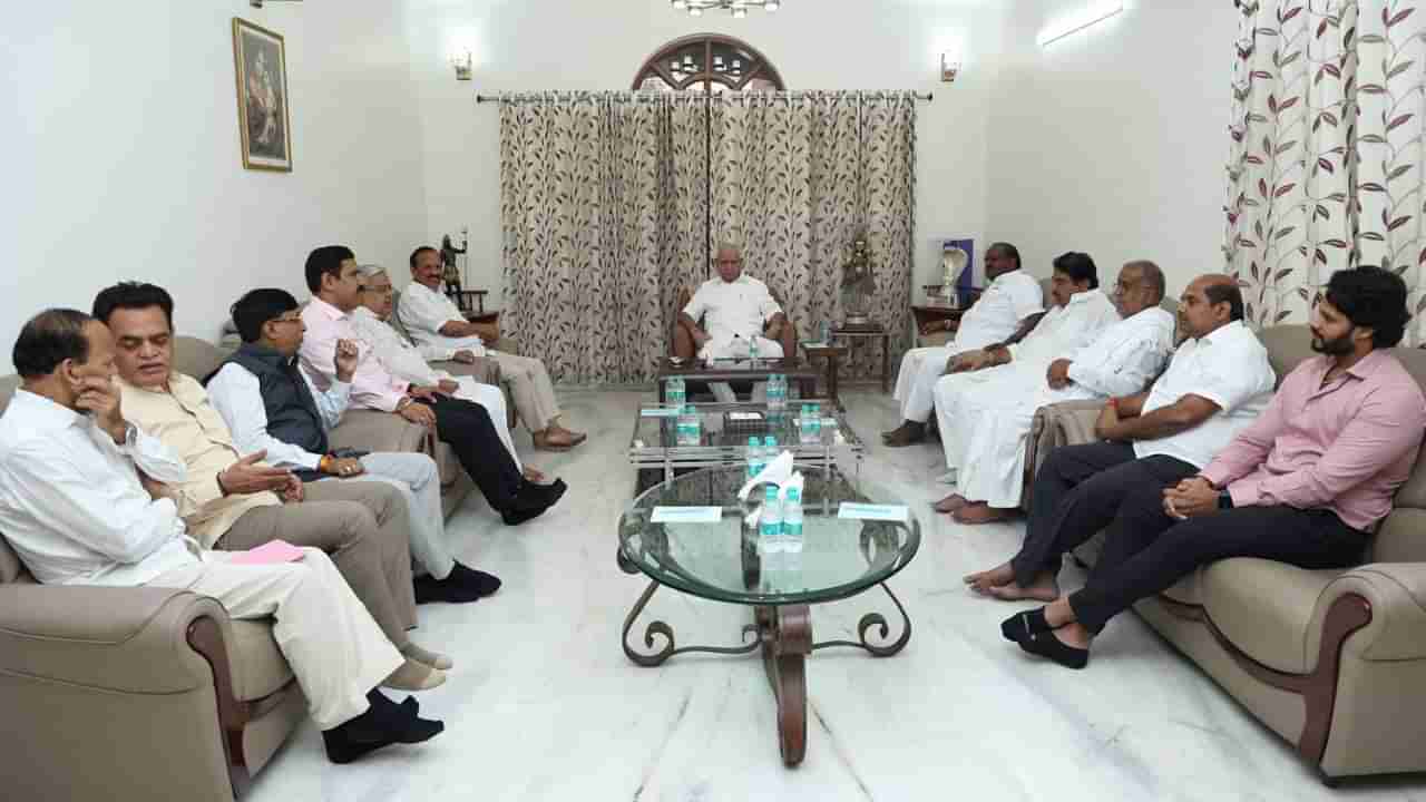 ಬಿಎಸ್ವೈ ಮನೆಯಲ್ಲಿ ಮೈತ್ರಿಕೂಟದ ಮೊದಲ ಸಭೆ: ಈ ಕ್ಷೇತ್ರವನ್ನು ಜೆಡಿಎಸ್ಗೆ ಬಿಟ್ಟುಕೊಡಲು ಓಕೆ ಎಂದ ಬಿಜೆಪಿ