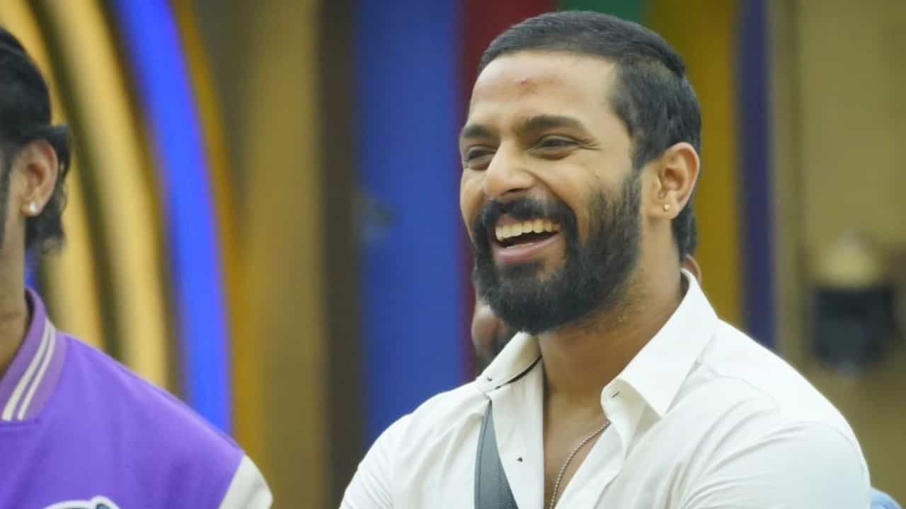 ‘ನನಗೆ ಯಾವುದೇ ಹುಡುಗಿ ಇಲ್ಲ’; ಗರ್ಲ್ಫ್ರೆಂಡ್ ವಿಚಾರದಲ್ಲಿ ಕಾರ್ತಿಕ್ ಮಹೇಶ್ ಸ್ಪಷ್ಟನೆ ‘ನನಗೆ ಯಾವುದೇ ಹುಡುಗಿ ಇಲ್ಲ’; ಗರ್ಲ್ಫ್ರೆಂಡ್ ವಿಚಾರದಲ್ಲಿ ಕಾರ್ತಿಕ್ ಮಹೇಶ್ ಸ್ಪಷ್ಟನೆ
