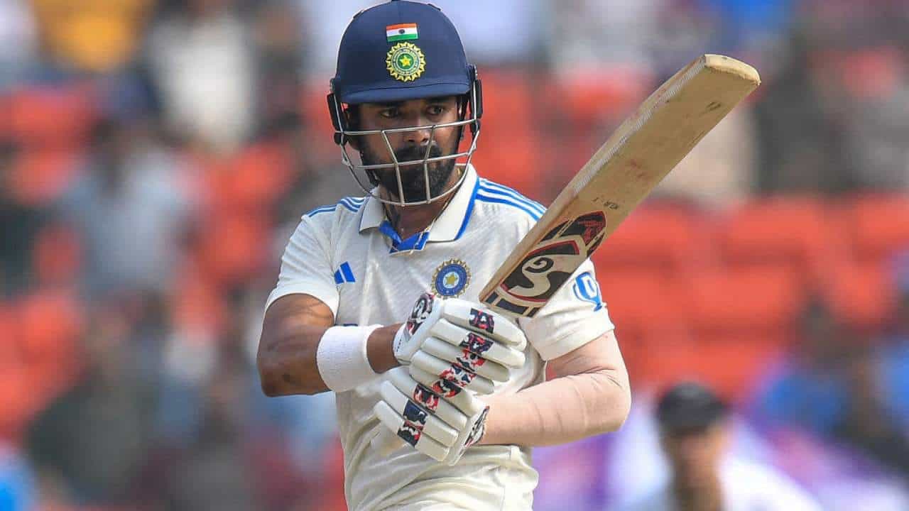 IND vs ENG 1st Test: 3 ವಿಕೆಟ್ ಪತನ, ರಾಹುಲ್ ಅರ್ಧಶತಕ: ಭೋಜನ ವಿರಾಮದ ವೇಳೆಗೆ 222 ರನ್ ಗಳಿಸಿದ ಭಾರತ IND vs ENG 1st Test: 3 ವಿಕೆಟ್ ಪತನ, ರಾಹುಲ್ ಅರ್ಧಶತಕ: ಭೋಜನ ವಿರಾಮದ ವೇಳೆಗೆ 222 ರನ್ ಗಳಿಸಿದ ಭಾರತ