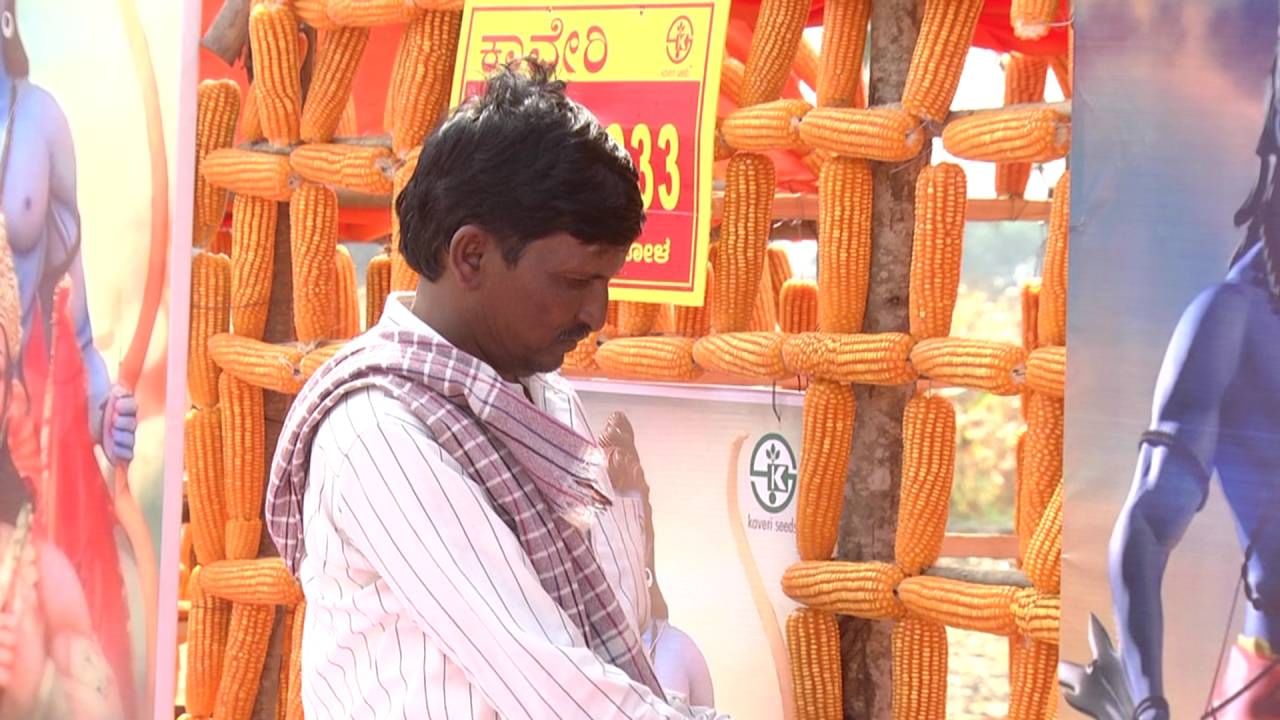 Koppal Farmer built Ram Mandir in maize