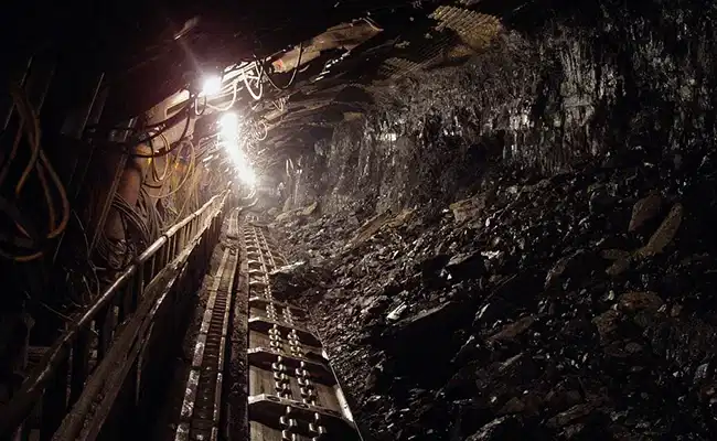 Mali Gold Mine Collapse: ಪಶ್ಚಿಮ ಆಫ್ರಿಕಾದ ಮಾಲಿಯಲ್ಲಿ ಚಿನ್ನದ ಗಣಿ ಕುಸಿತ, 70 ಮಂದಿ ಸಾವು Mali Gold Mine Collapse: ಪಶ್ಚಿಮ ಆಫ್ರಿಕಾದ ಮಾಲಿಯಲ್ಲಿ ಚಿನ್ನದ ಗಣಿ ಕುಸಿತ, 70 ಮಂದಿ ಸಾವು