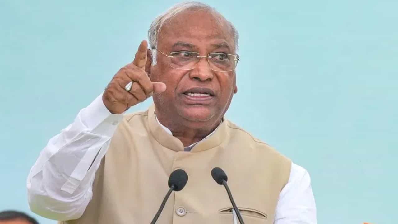 ಮಮತಾ ಸೇರಿ ಎಲ್ಲರಿಗೂ ಪತ್ರ ಬರೆದಿರುವೆ, ಇಂಡಿಯಾ ಮೈತ್ರಿಕೂಟದ ಒಗ್ಗಟ್ಟಿಗೆ ಶ್ರಮಿಸುತ್ತೇವೆ: ಮಲ್ಲಿಕಾರ್ಜುನ ಖರ್ಗೆ