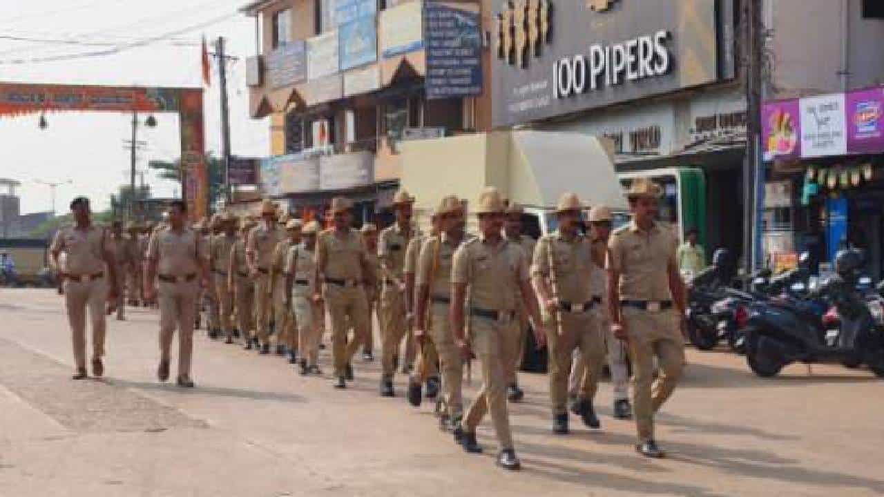 Ayodhya Ram Mandir: ಕೋಮು ಸೂಕ್ಷ್ಮ ಪ್ರದೇಶ ಮಂಗಳೂರಿನಲ್ಲಿ ಹೈ ಅಲರ್ಟ್ Ayodhya Ram Mandir: ಕೋಮು ಸೂಕ್ಷ್ಮ ಪ್ರದೇಶ ಮಂಗಳೂರಿನಲ್ಲಿ ಹೈ ಅಲರ್ಟ್