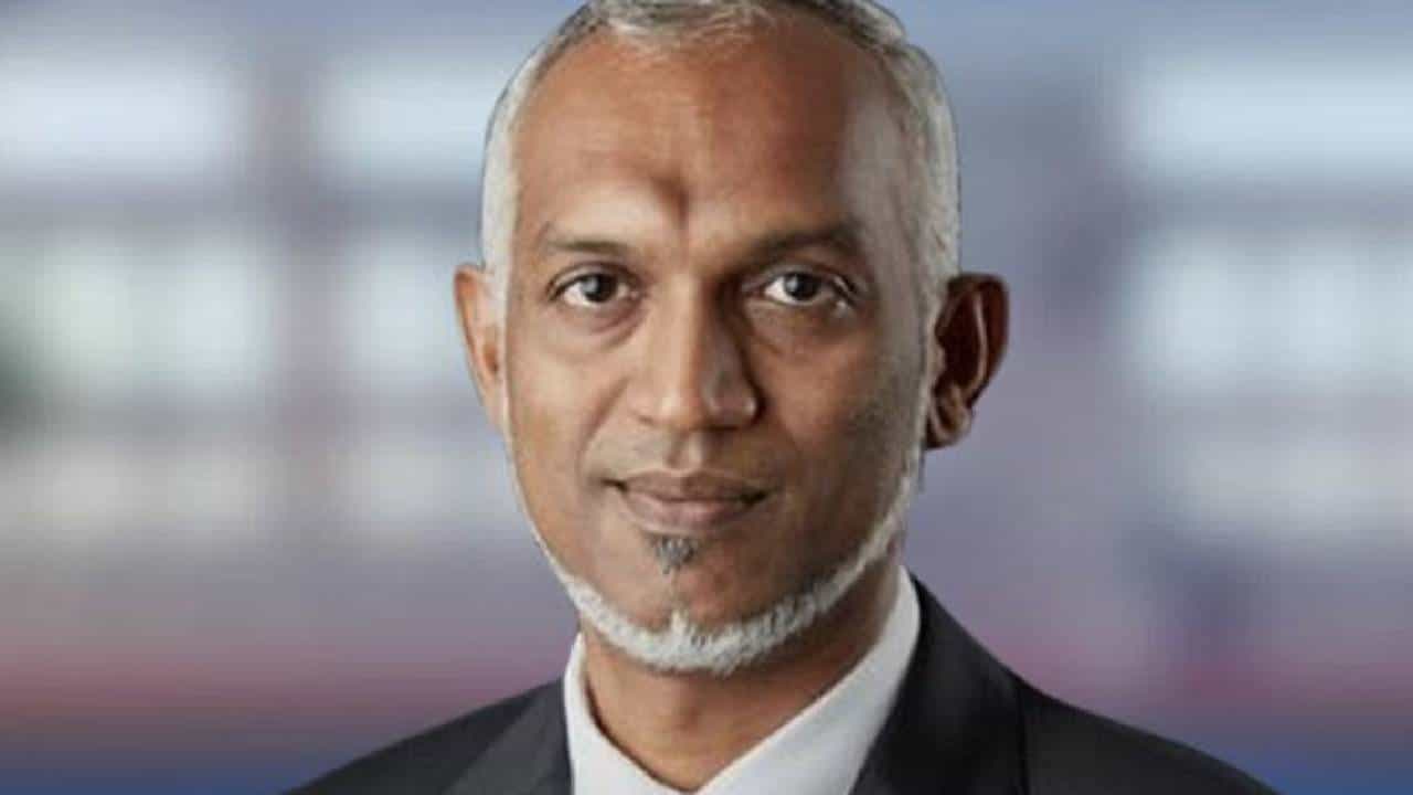 India-Maldives Row: ಮಾಲ್ಡೀವ್ಸ್ ಅಧ್ಯಕ್ಷ ಮೊಹಮ್ಮದ್ ಮುಯಿಝು ವಿರುದ್ಧ ಅವಿಶ್ವಾಸ ನಿರ್ಣಯ ಮಂಡನೆಗೆ ಸಿದ್ಧತೆ India-Maldives Row: ಮಾಲ್ಡೀವ್ಸ್ ಅಧ್ಯಕ್ಷ ಮೊಹಮ್ಮದ್ ಮುಯಿಝು ವಿರುದ್ಧ ಅವಿಶ್ವಾಸ ನಿರ್ಣಯ ಮಂಡನೆಗೆ ಸಿದ್ಧತೆ