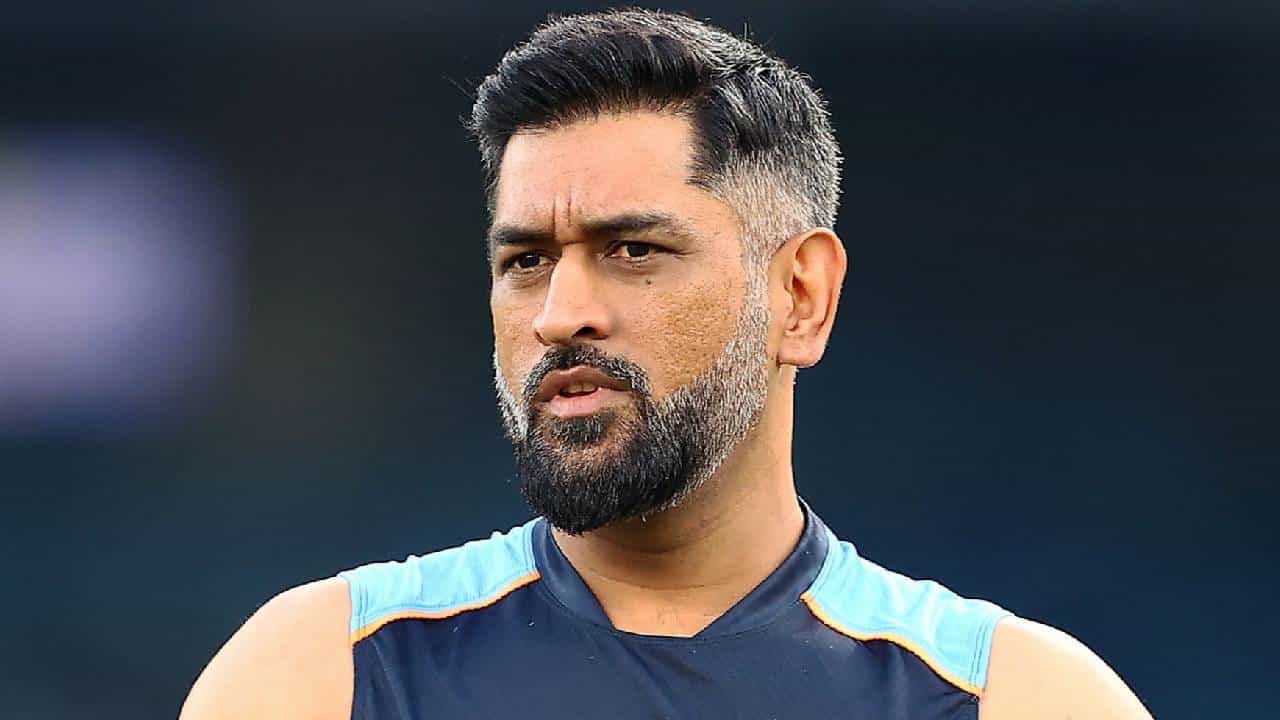 MS Dhoni: ಕ್ರಿಕೆಟಿಗ ಎಂಎಸ್ ಧೋನಿ ವಿರುದ್ಧ ಮಾನನಷ್ಟ ಮೊಕದ್ದಮೆ ಹಾಕಿದ ಮಾಜಿ ಬಿಸಿನೆಸ್ ಪಾರ್ಟ್ನರ್ಸ್; ಏನಿದು ಕೇಸ್? MS Dhoni: ಕ್ರಿಕೆಟಿಗ ಎಂಎಸ್ ಧೋನಿ ವಿರುದ್ಧ ಮಾನನಷ್ಟ ಮೊಕದ್ದಮೆ ಹಾಕಿದ ಮಾಜಿ ಬಿಸಿನೆಸ್ ಪಾರ್ಟ್ನರ್ಸ್; ಏನಿದು ಕೇಸ್?