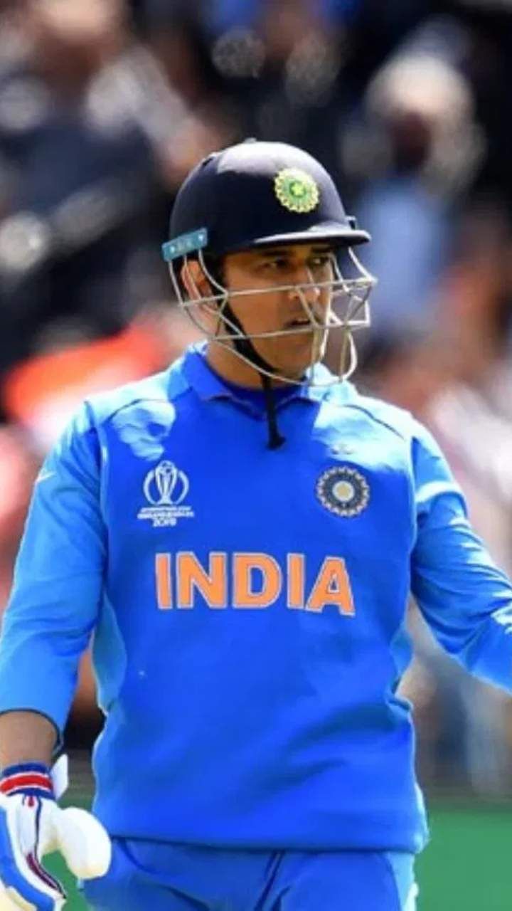 ಈ ಸಮಾರಂಭದಲ್ಲಿ ಪಾಲ್ಗೊಳ್ಳುವಂತೆ ಭಾರತ ತಂಡದ ಮಾಜಿ ನಾಯಕ ಧೋನಿ ಅವರಿಗೆ ಹಿರಿಯ ಆರ್‌ಎಸ್‌ಎಸ್ ಅಧಿಕಾರಿ ಧನಂಜಯ್ ಸಿಂಗ್ ಆಹ್ವಾನ ನೀಡಿದ್ದಾರೆ.