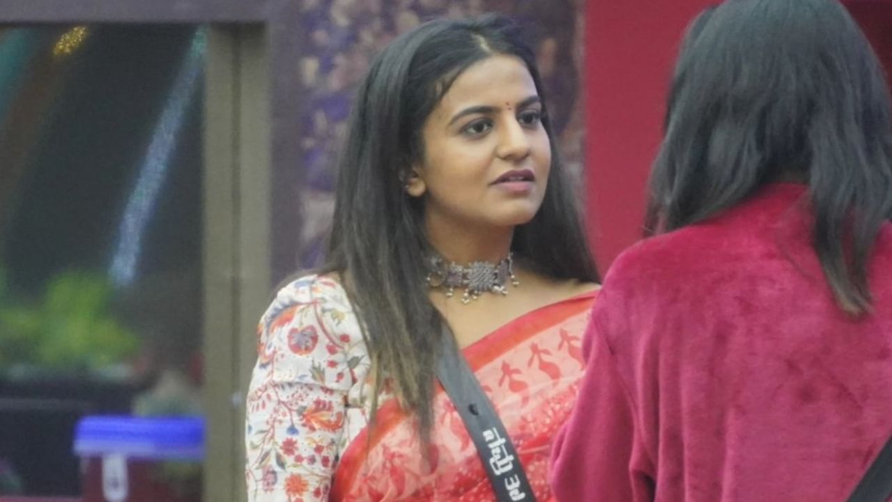 ‘ಈ ಪ್ರಕ್ರಿಯೆ ಬುಲ್ಶಿಟ್’; ವೋಟಿಂಗ್ ಬಗ್ಗೆ ನಮ್ರತಾ ಅಸಮಾಧಾನ