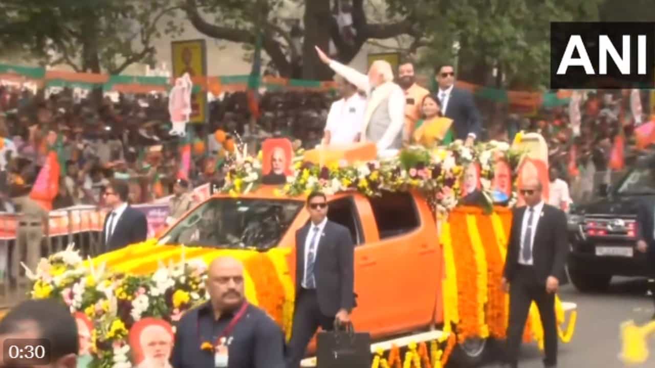 ಕೇರಳದ ತ್ರಿಶ್ಶೂರ್ನ ತೆಕ್ಕಿಂಕಾಡು ಮೈದಾನದಲ್ಲಿ ಸ್ತ್ರೀ ಶಕ್ತಿ ಮೋದಿಕ್ಕೊಪ್ಪಂ ಕಾರ್ಯಕ್ರಮದಲ್ಲಿ ಪ್ರಧಾನಿ ಮೋದಿ ಭಾಗಿ