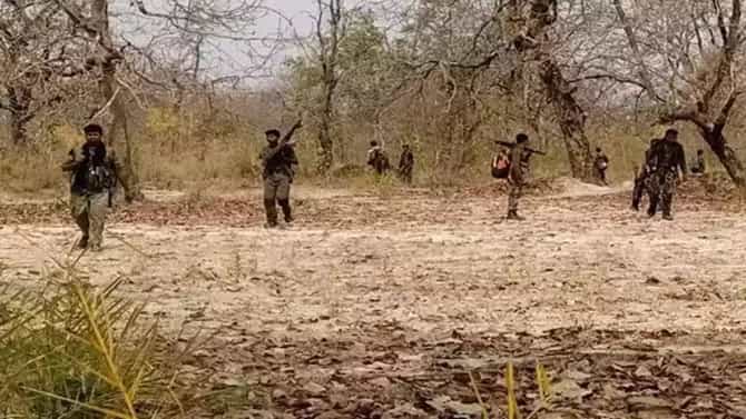 ನಕ್ಸಲರಿಂದ ಗುಂಡಿನ ದಾಳಿ, ಮಗು ಸಾವು, ತಾಯಿ ಹಾಗೂ ಯೋಧರಿಬ್ಬರಿಗೆ ಗಾಯ
