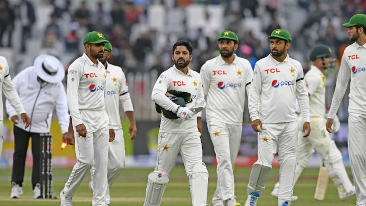 AUS vs PAK: ಟೆಸ್ಟ್ ಸೋಲಿಗೆ ನಾಯಕನ ನಿರ್ಧಾರವೇ ಕಾರಣ ಎಂದ ಪಾಕ್ ತಂಡದ ನಿರ್ದೇಶಕ AUS vs PAK: ಟೆಸ್ಟ್ ಸೋಲಿಗೆ ನಾಯಕನ ನಿರ್ಧಾರವೇ ಕಾರಣ ಎಂದ ಪಾಕ್ ತಂಡದ ನಿರ್ದೇಶಕ